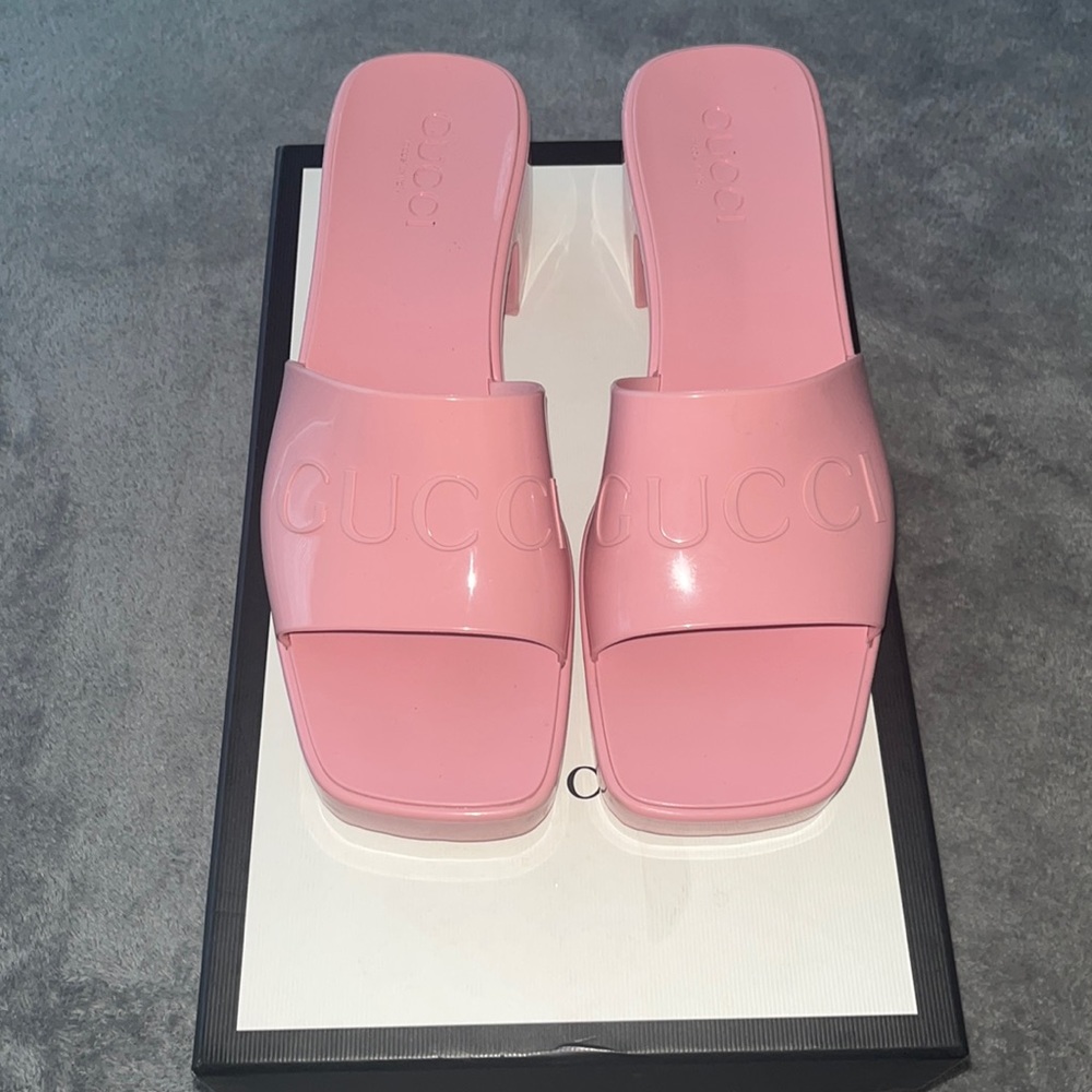Pink Rubber Gucci sandals